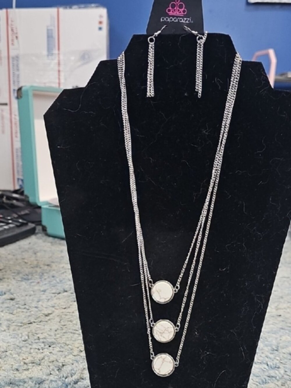 Paparazzi Silver Triple Layer With White Crackle Stone Necklace Set